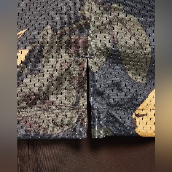 1 Nike button down mesh floral top - Picture 5 of 6